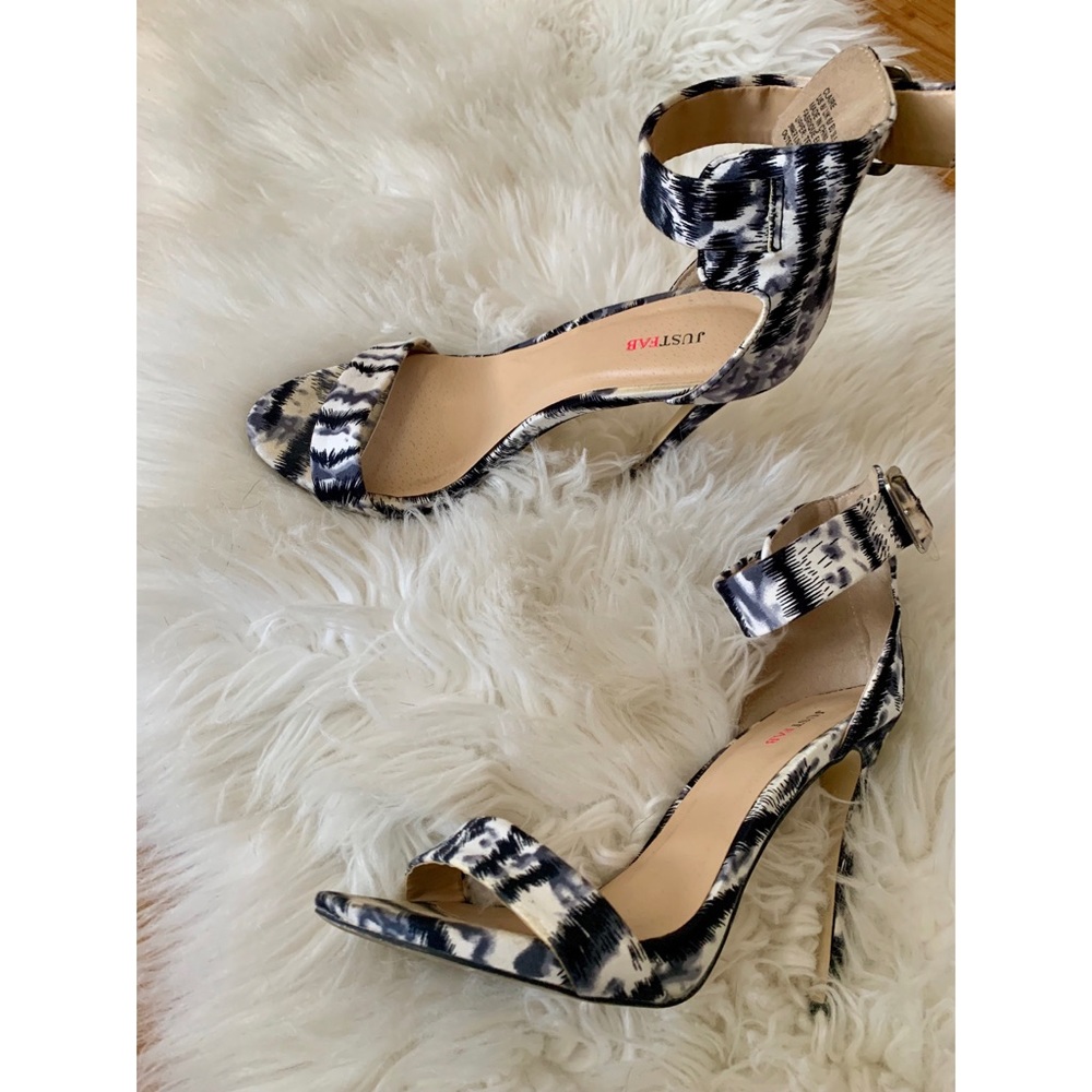 Black and white simple strap heels